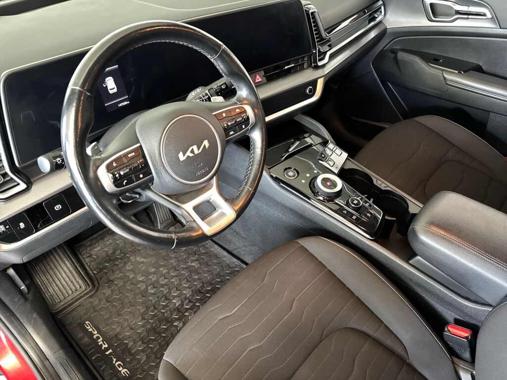 Kia Sportage 2023 Punainen