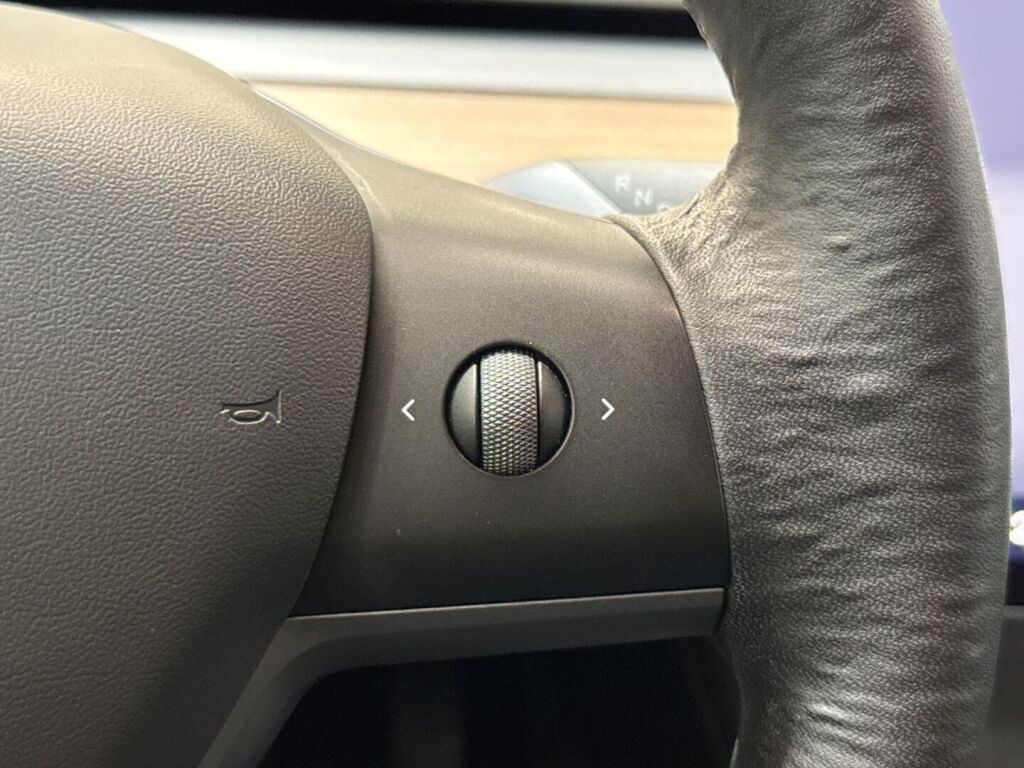 Tesla Model 3 2022 Musta