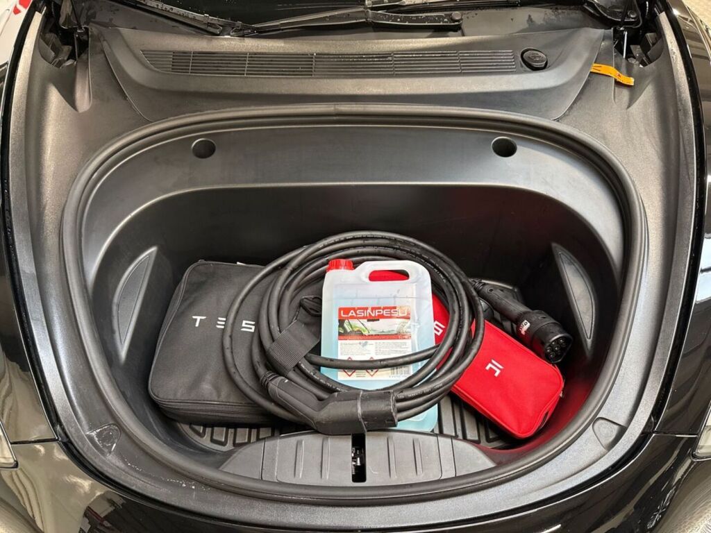 Tesla Model 3 2022 Musta