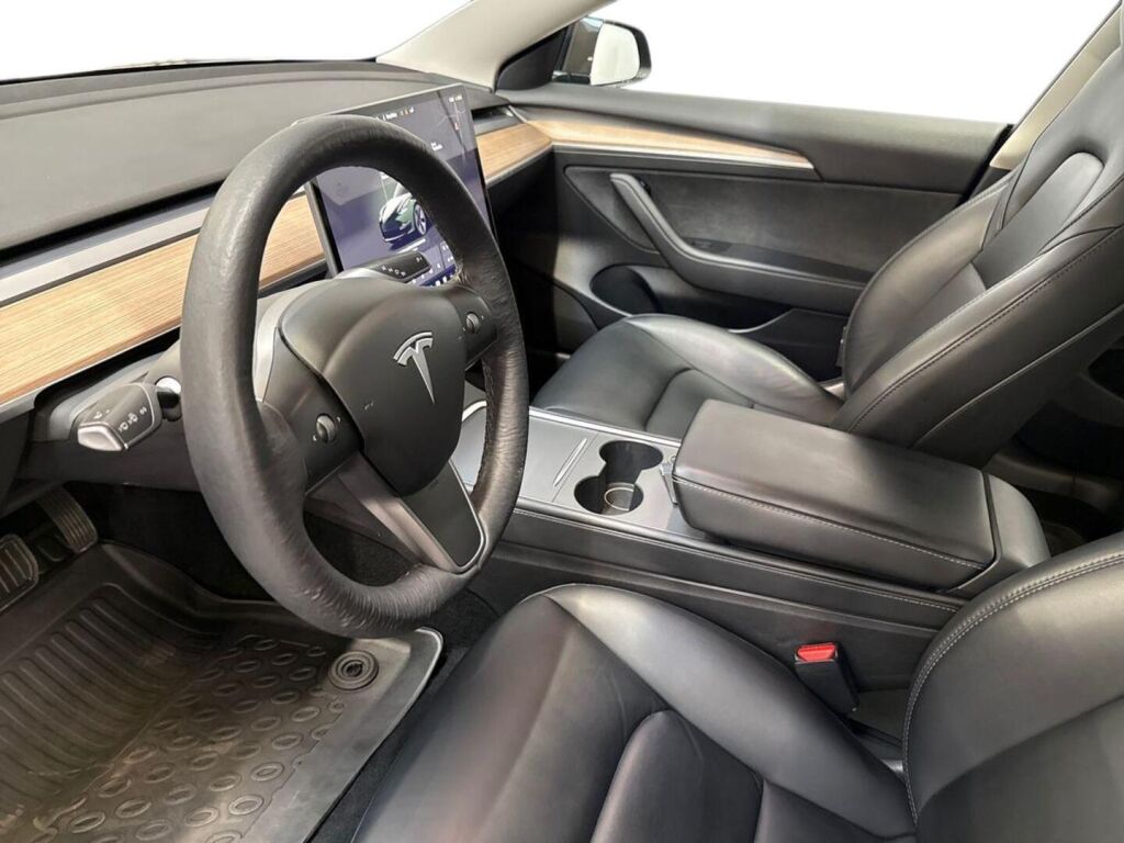 Tesla Model 3 2022 Musta