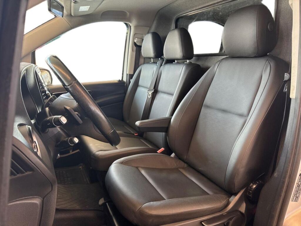 Mercedes-Benz Vito 2023 Harmaa