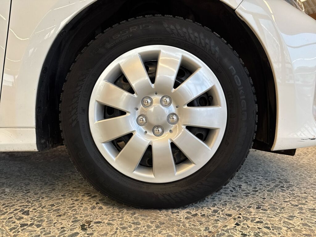 Toyota Yaris 2022 Valkoinen