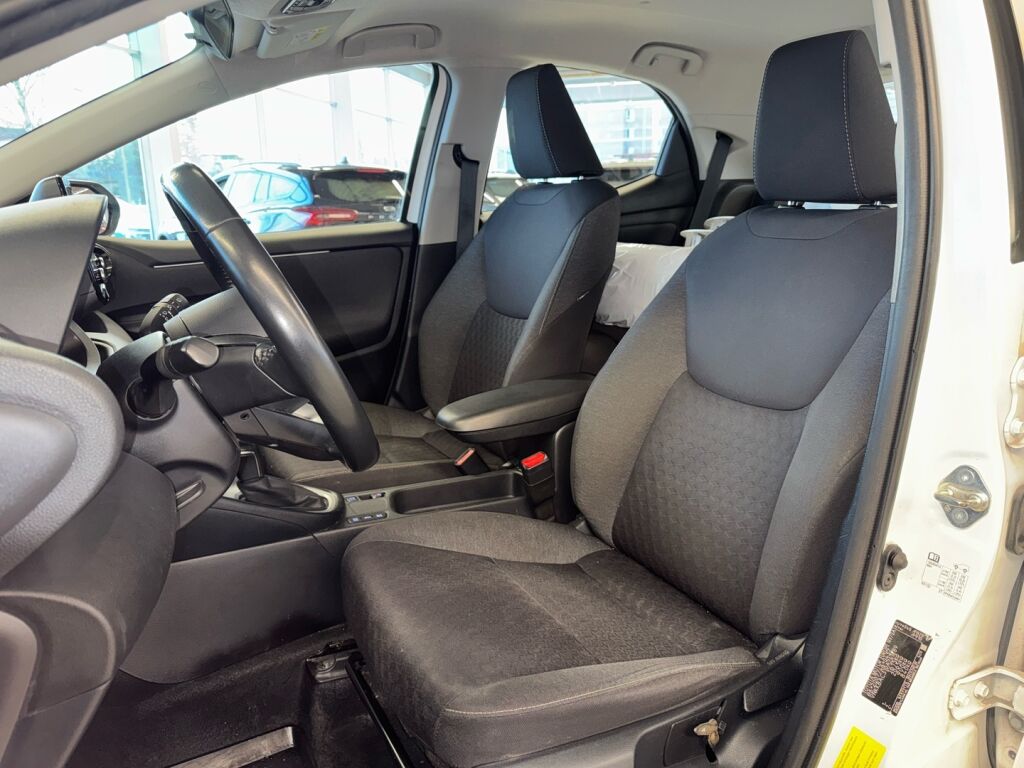 Toyota Yaris 2022 Valkoinen