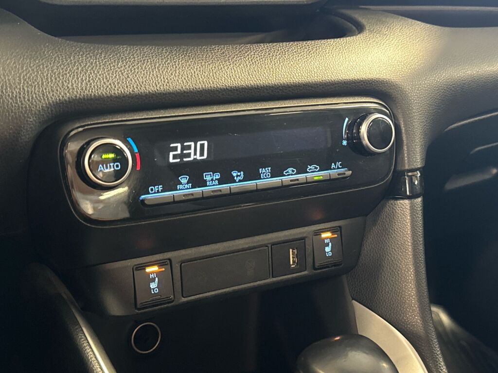 Toyota Yaris 2022 Valkoinen