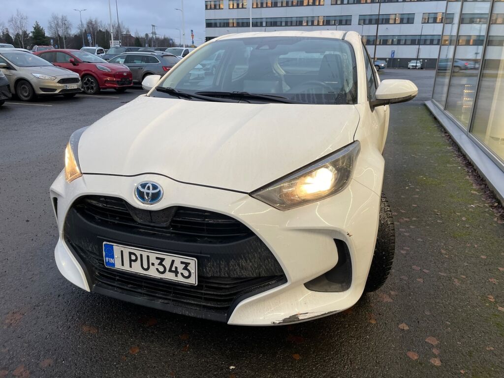 Toyota Yaris 2022 Valkoinen
