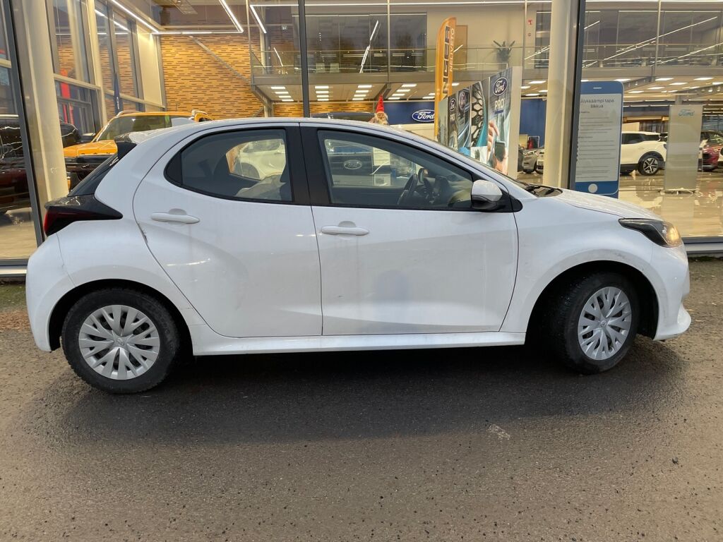 Toyota Yaris 2022 Valkoinen
