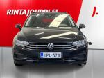 Volkswagen Passat 2023 Musta