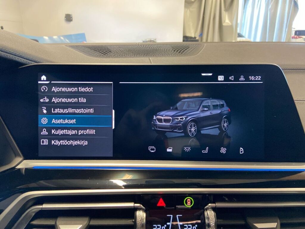 BMW X5 2022 Musta