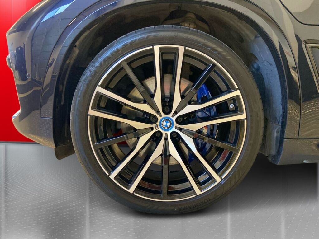 BMW X5 2022 Musta