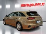 Kia Ceed 2022 Ruskea (beige)