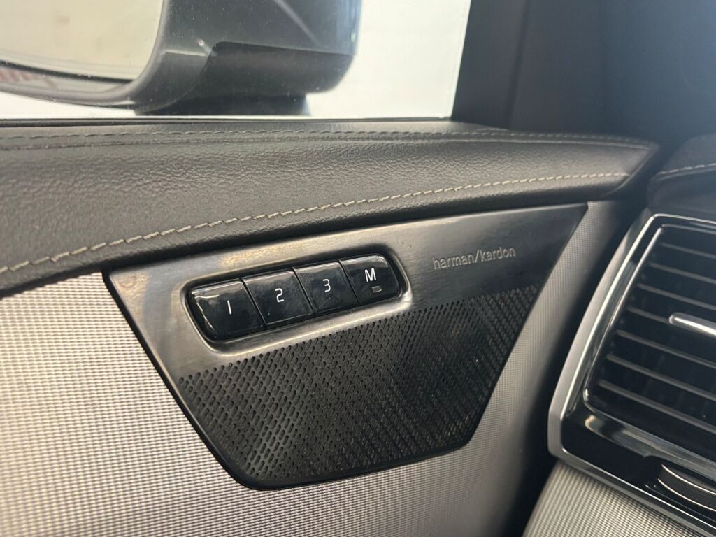 Volvo XC90 2019 Harmaa