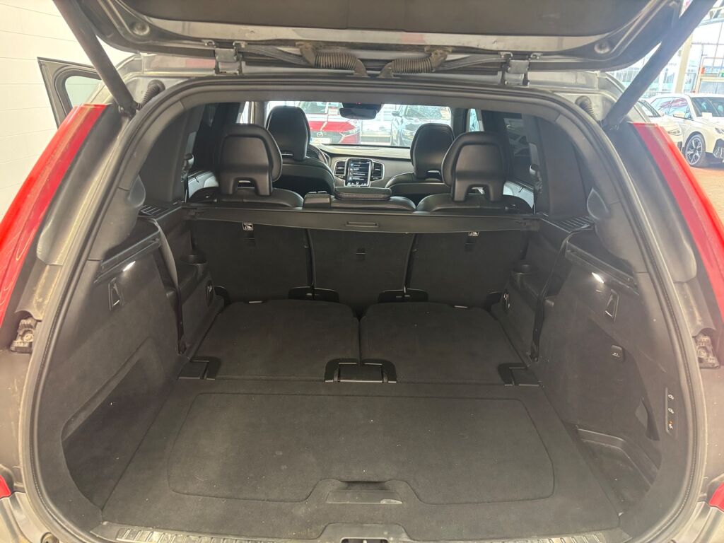 Volvo XC90 2019 Harmaa