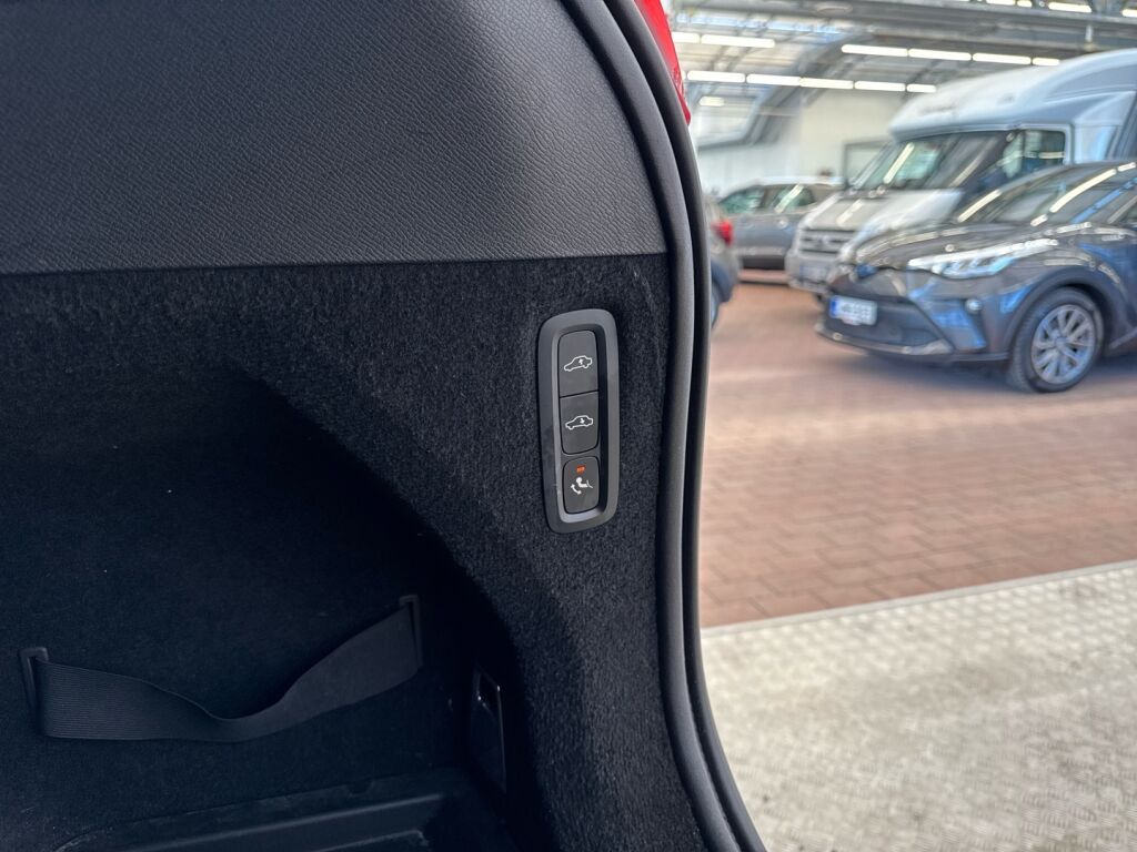 Volvo XC90 2019 Harmaa