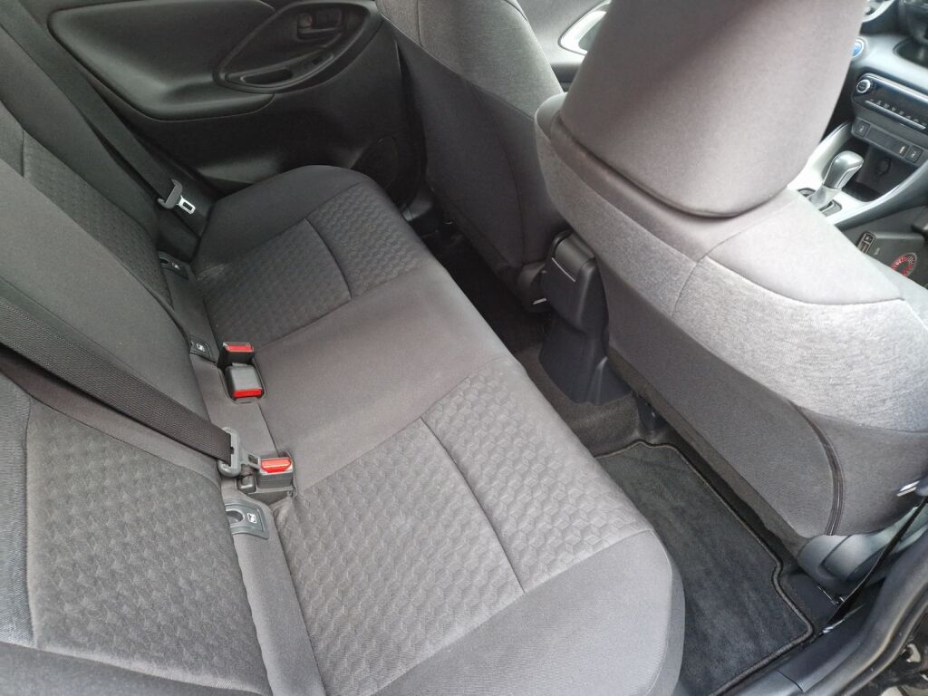 Toyota Yaris 2022 Musta