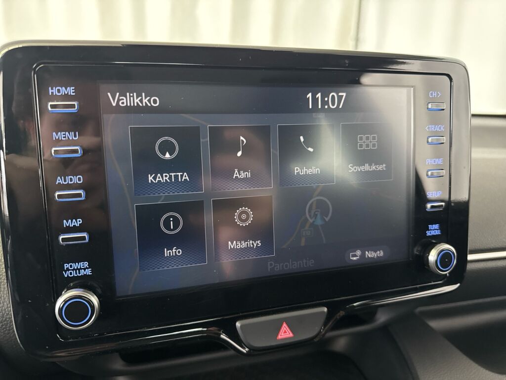 Toyota Yaris 2022 Musta