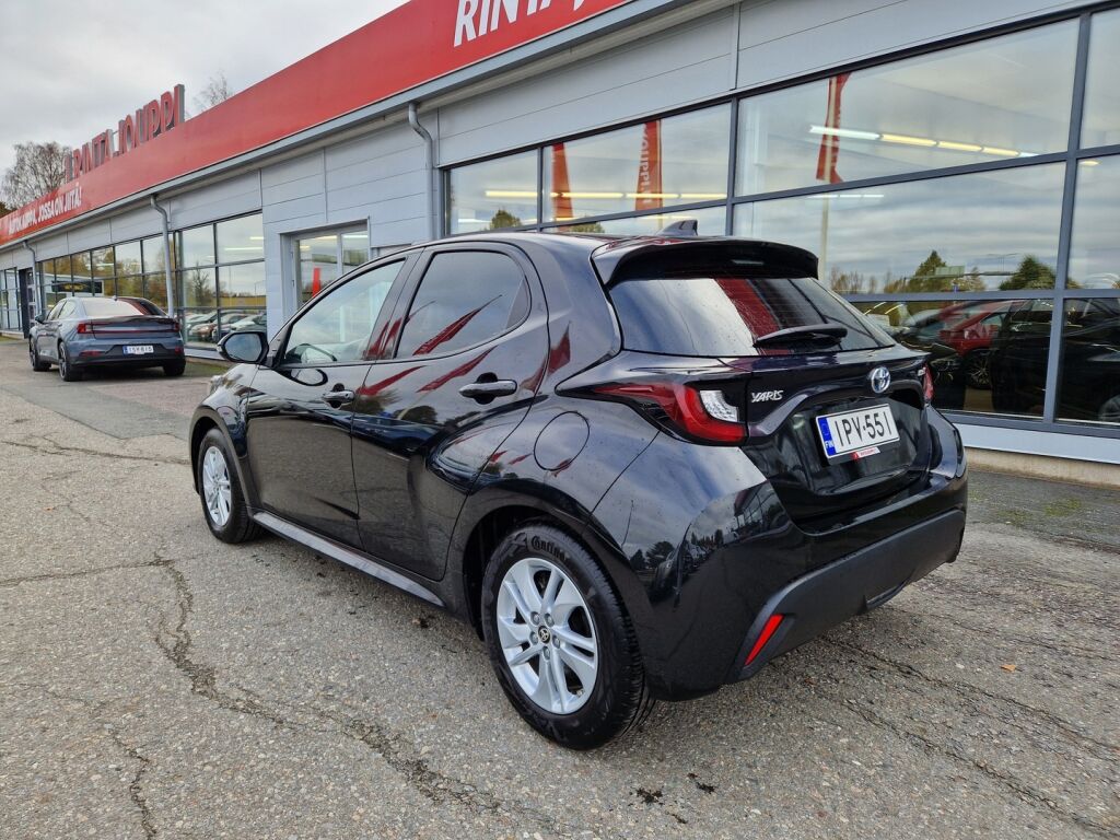 Toyota Yaris 2022 Musta