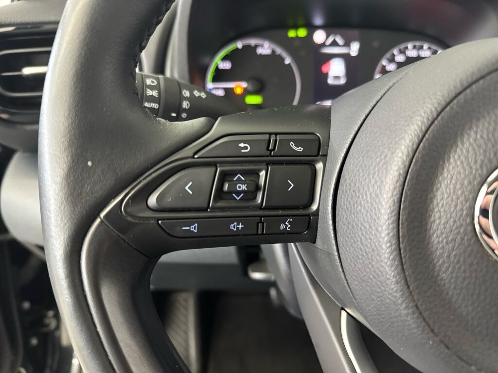 Toyota Yaris 2022 Musta