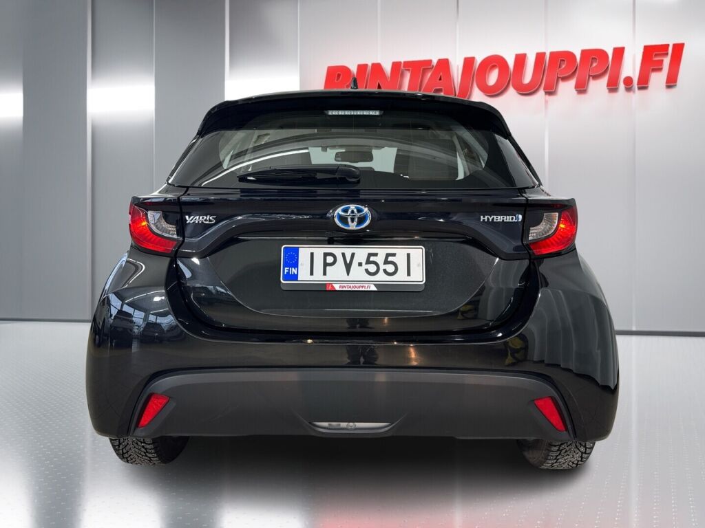 Toyota Yaris 2022 Musta