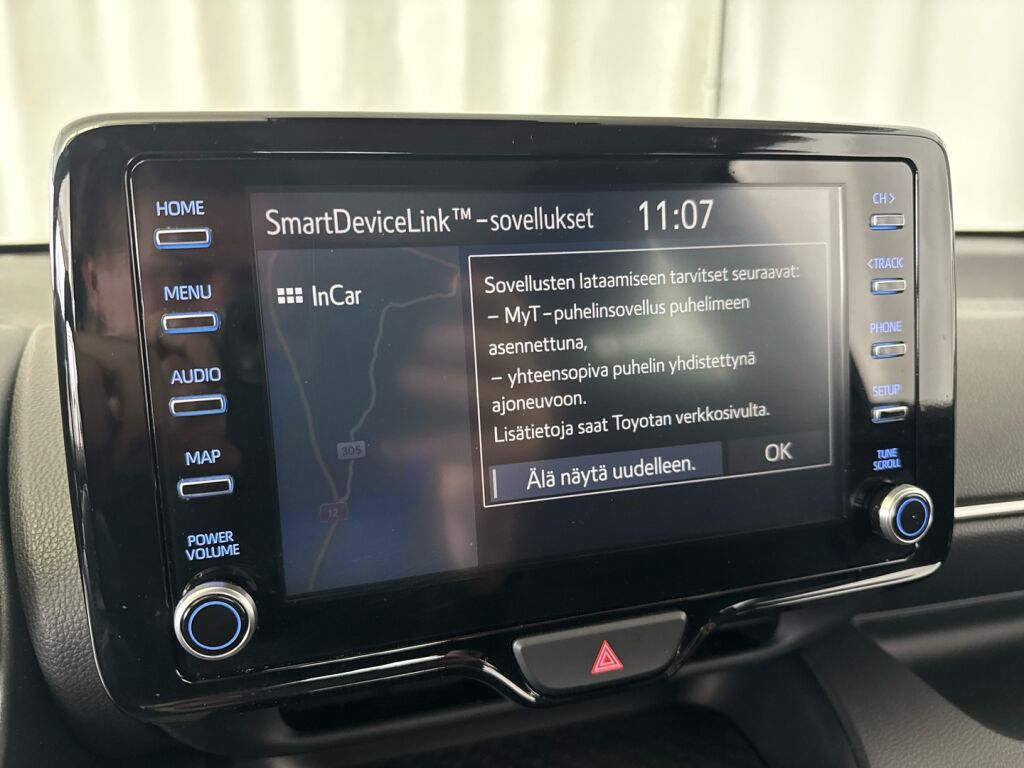 Toyota Yaris 2022 Musta