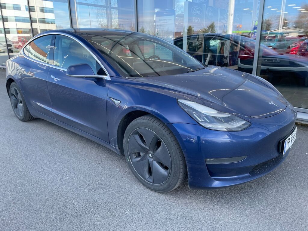 Tesla Model 3 2019 Sininen