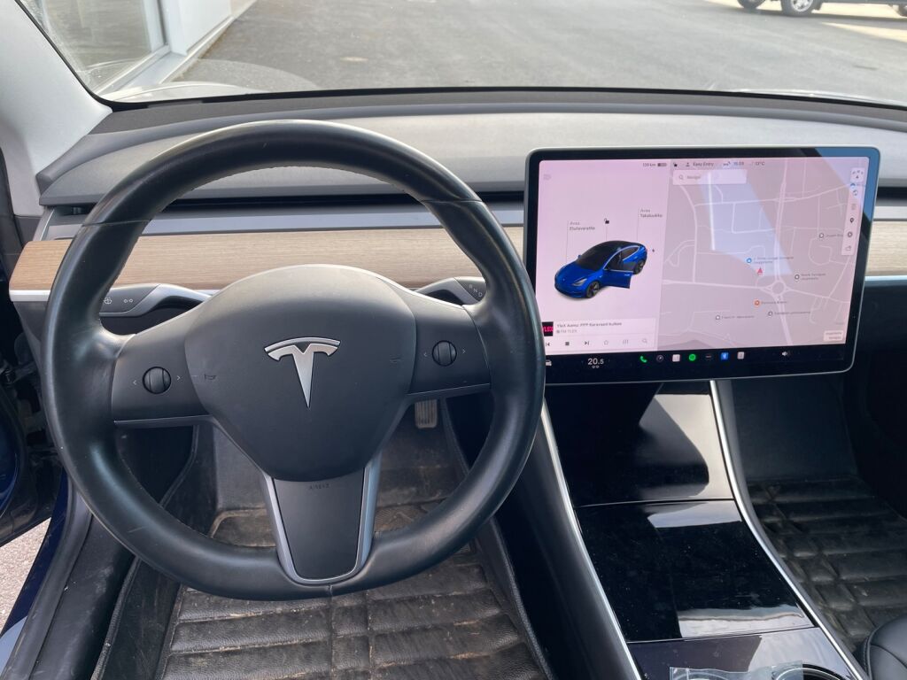 Tesla Model 3 2019 Sininen