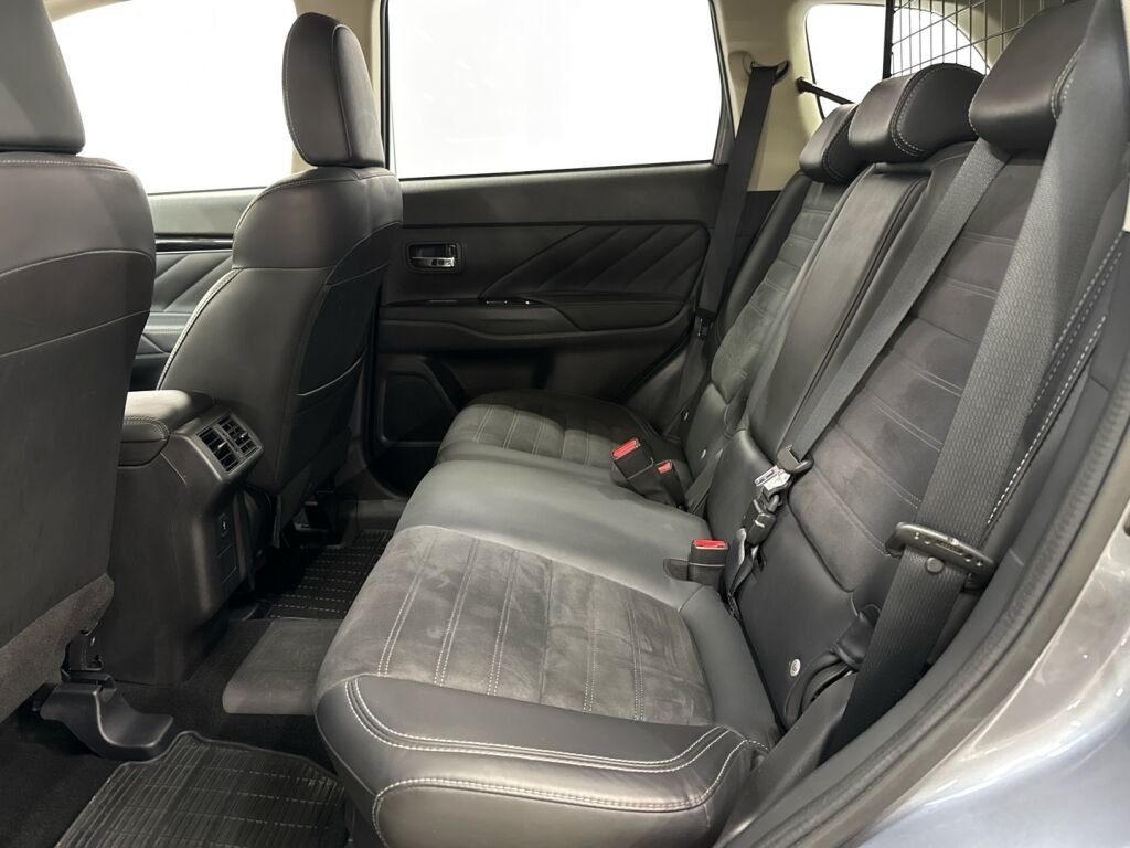 Mitsubishi Outlander PHEV 2019 Violetti