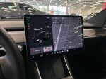Tesla Model 3 2019 Musta