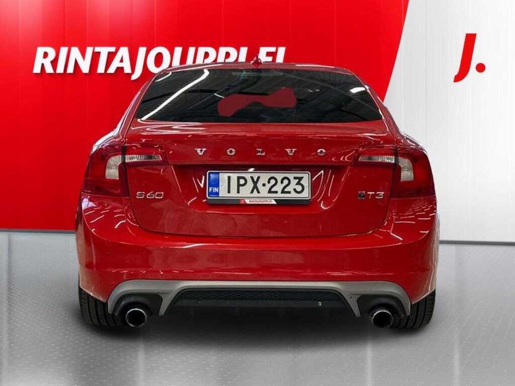 Volvo S60 2013 Punainen