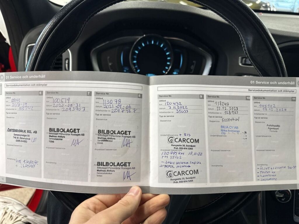 Volvo S60 2013 Punainen