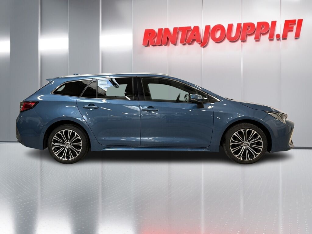 Toyota Corolla 2022 Sininen