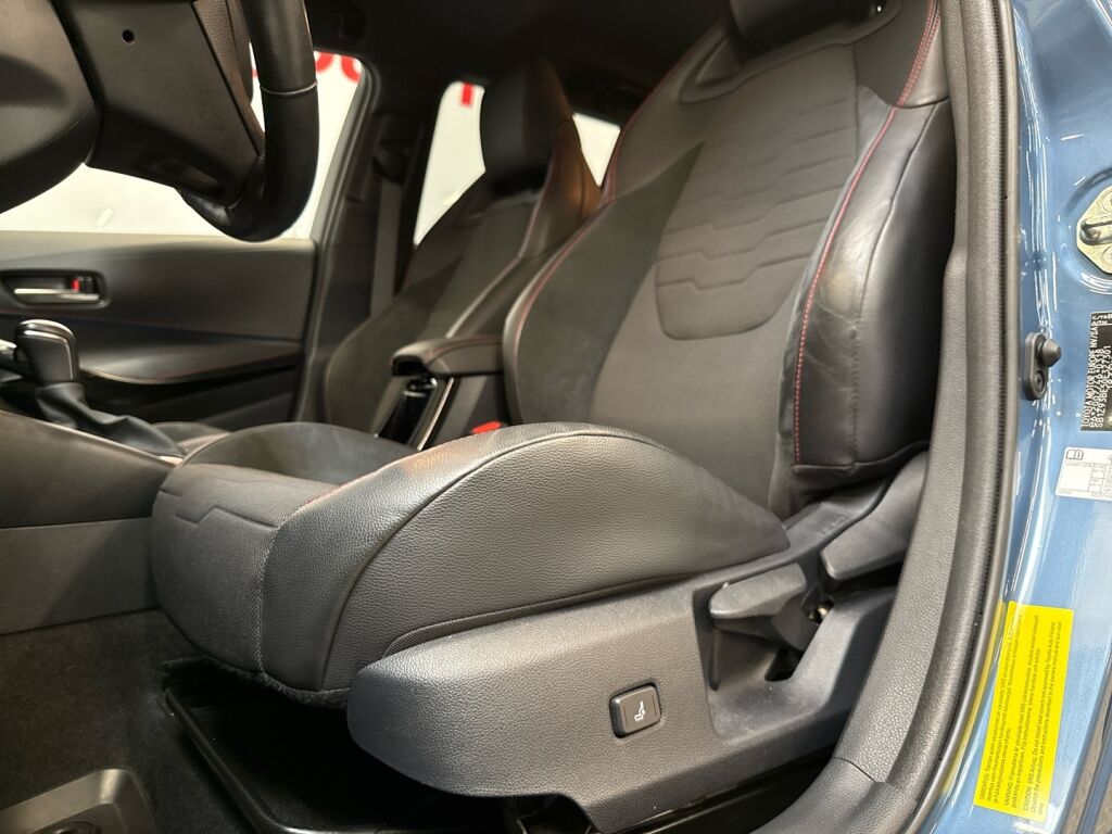 Toyota Corolla 2022 Sininen