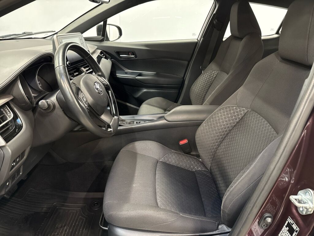 Toyota C-HR 2022 Violetti