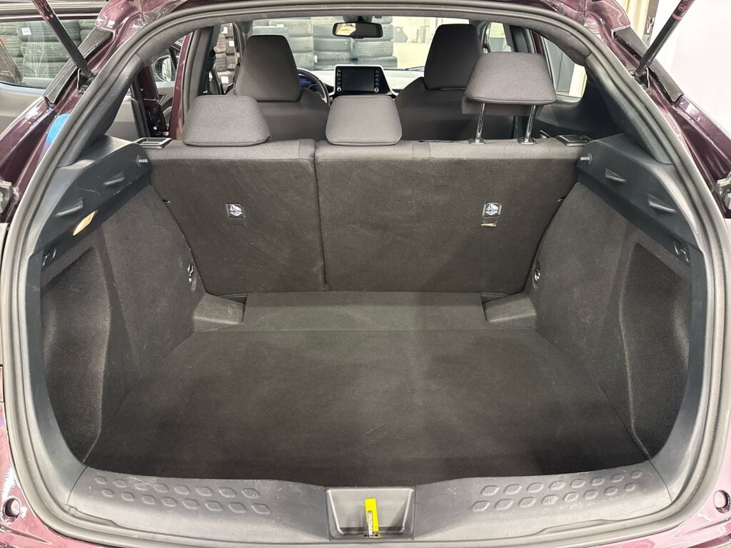 Toyota C-HR 2022 Violetti