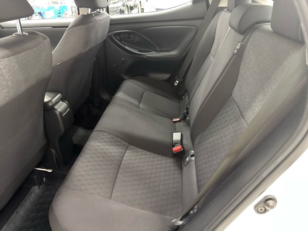 Toyota Yaris 2022 Valkoinen