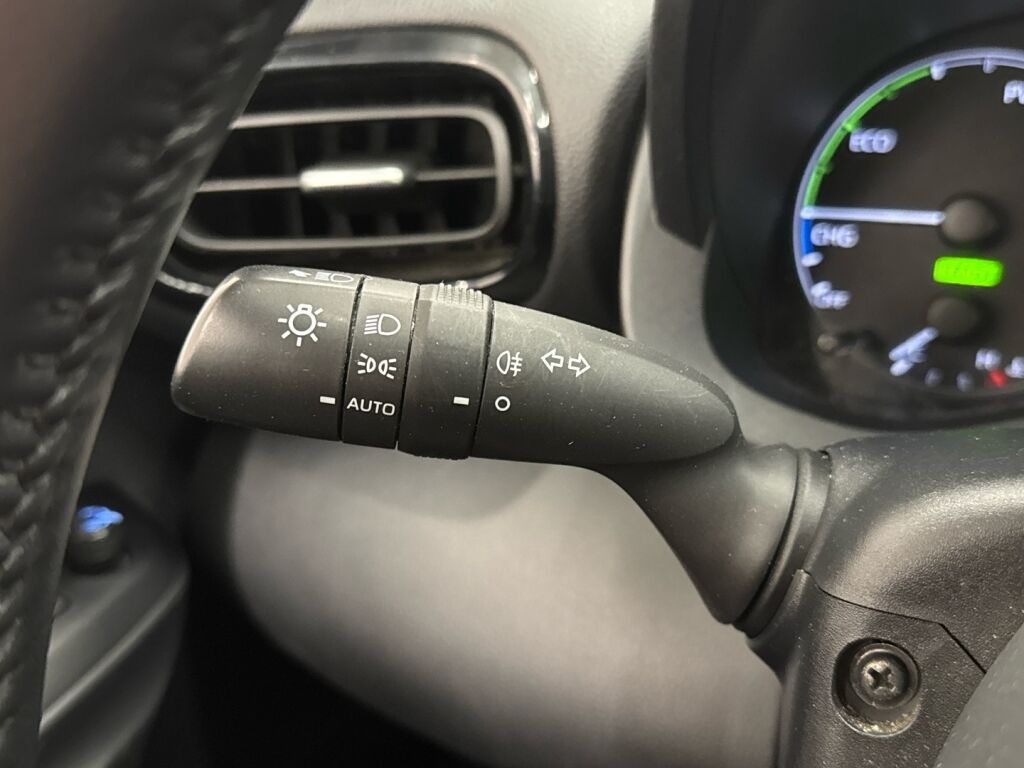 Toyota Yaris 2022 Valkoinen