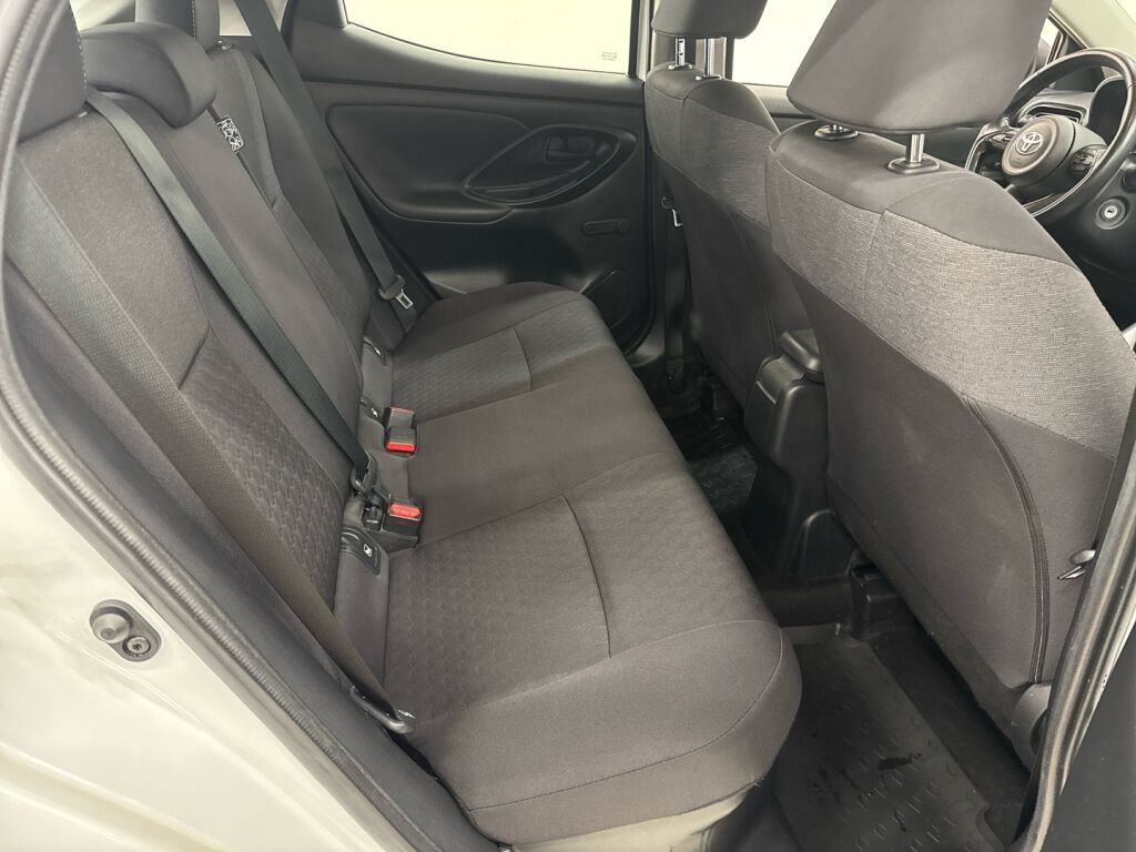 Toyota Yaris 2022 Valkoinen