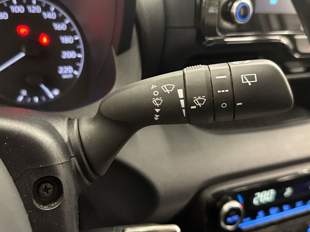 Toyota Yaris 2022 Valkoinen