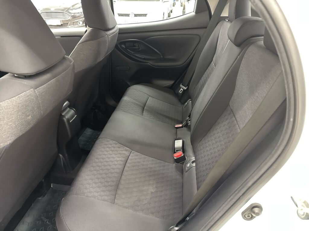 Toyota Yaris 2022 Valkoinen