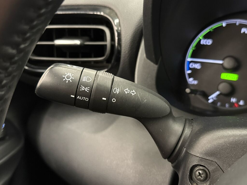 Toyota Yaris 2022 Valkoinen