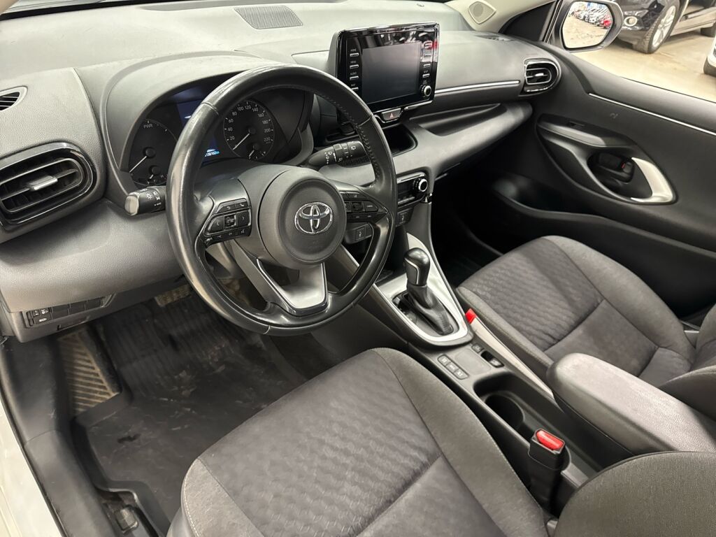 Toyota Yaris 2022 Valkoinen