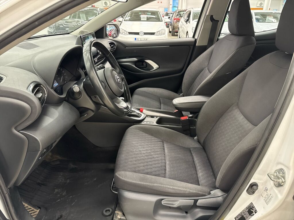 Toyota Yaris 2022 Valkoinen
