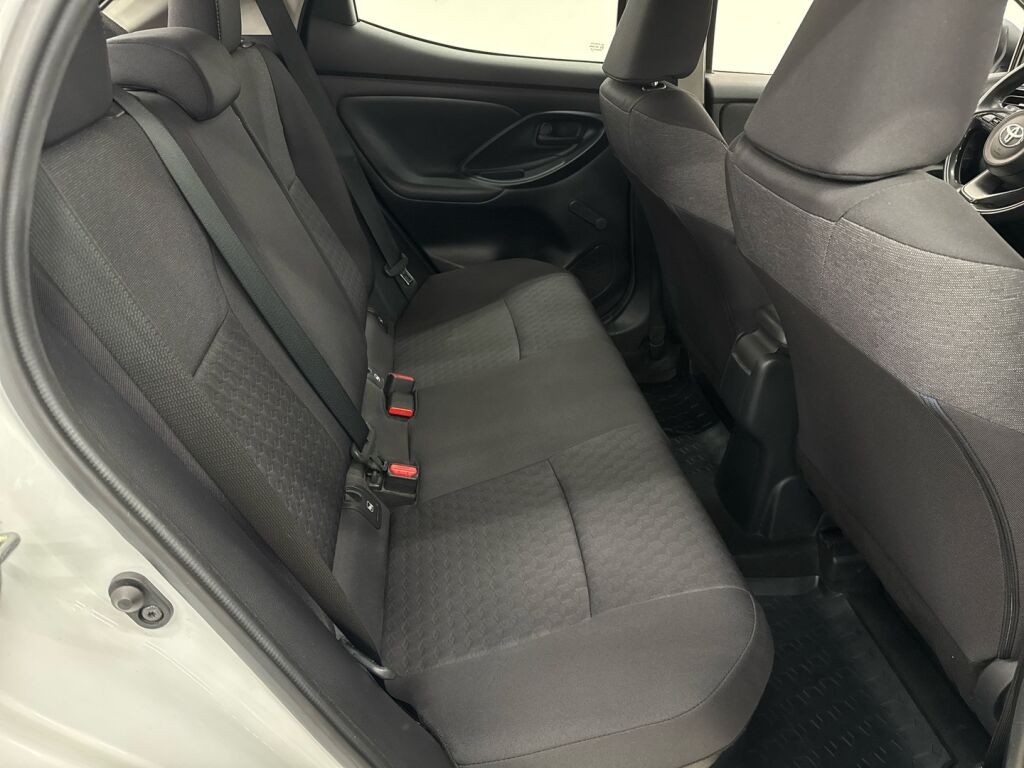 Toyota Yaris 2022 Valkoinen