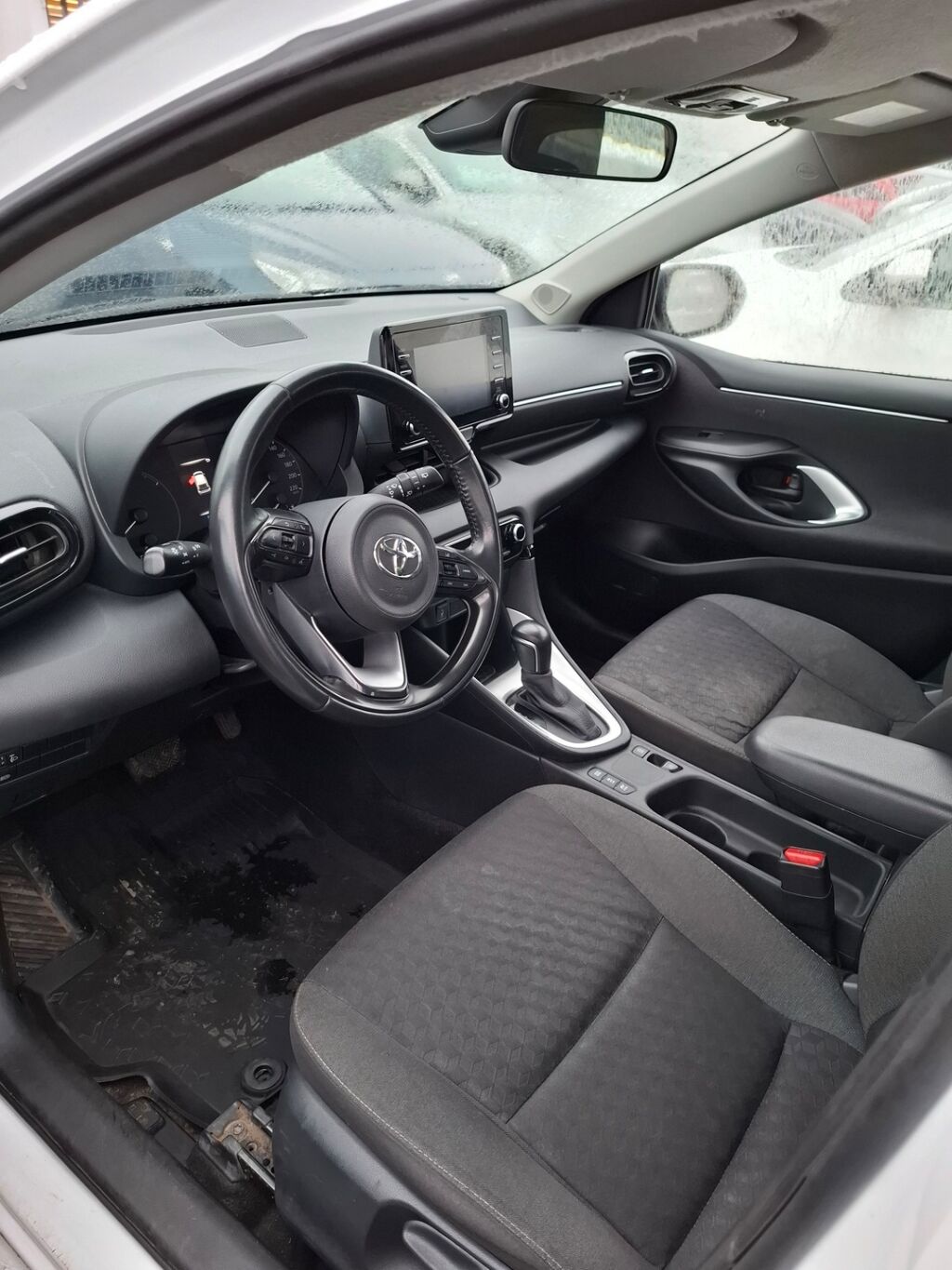 Toyota Yaris 2022 Valkoinen