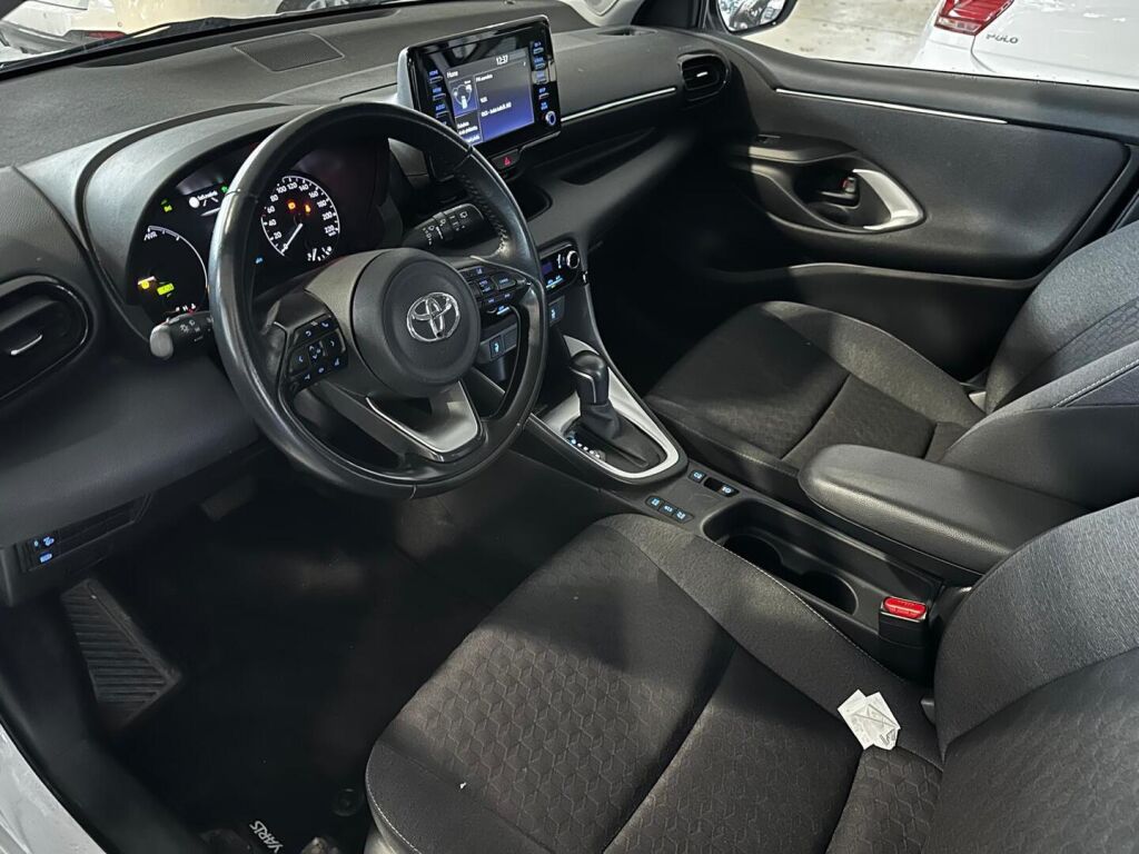 Toyota Yaris 2022 Valkoinen