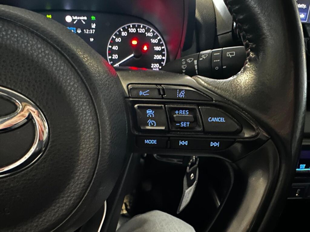 Toyota Yaris 2022 Valkoinen