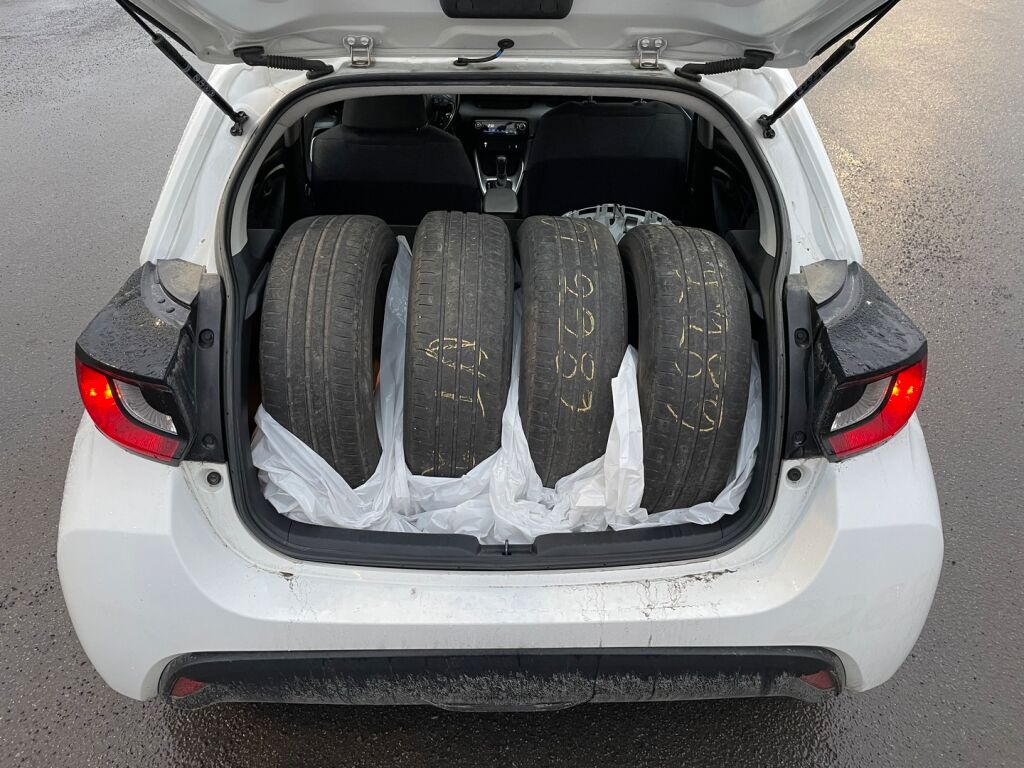 Toyota Yaris 2022 Valkoinen