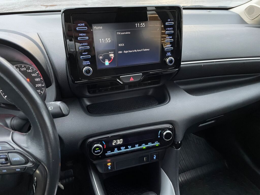 Toyota Yaris 2022 Valkoinen