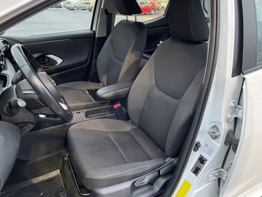 Toyota Yaris 2022 Valkoinen
