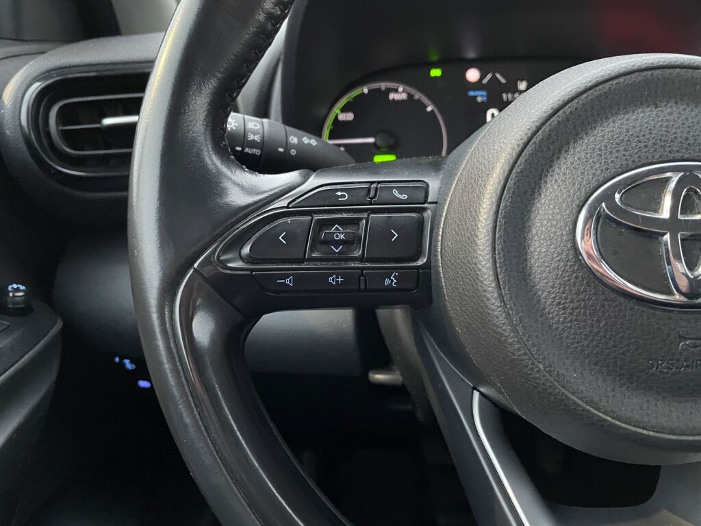 Toyota Yaris 2022 Valkoinen