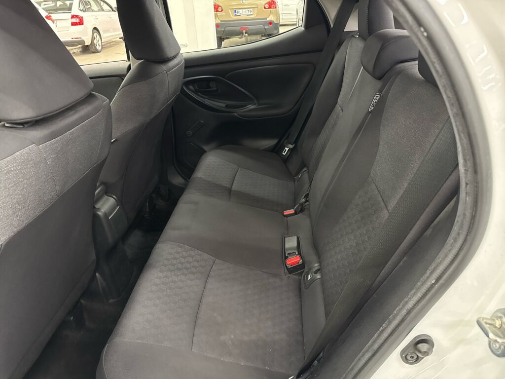 Toyota Yaris 2022 Valkoinen